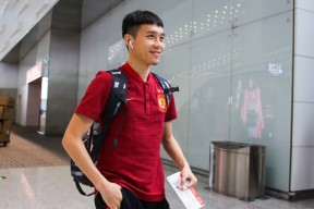 yy易游-法甲赛程吃紧，广州队清晨复出首秀，球迷炸锅，更衣室氛围转暖