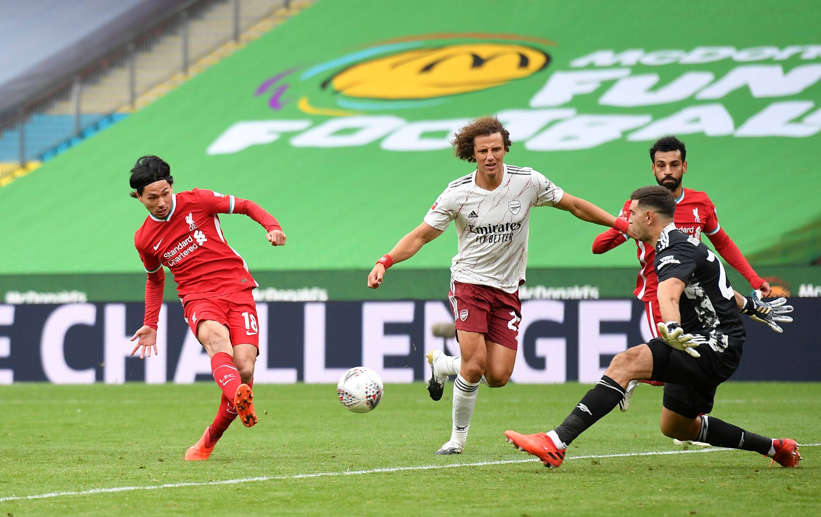 阿森纳训练开放日;冲刺阶段回应争议引欢呼;社区盾在即;心理建设被强调 阿森纳训练开放日;冲刺阶段回应争议引欢呼;社区盾在即;心理建设被强调