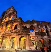 罗马训练开放日，清晨官宣签约引欢呼，欧联在即，医务组通报恢复